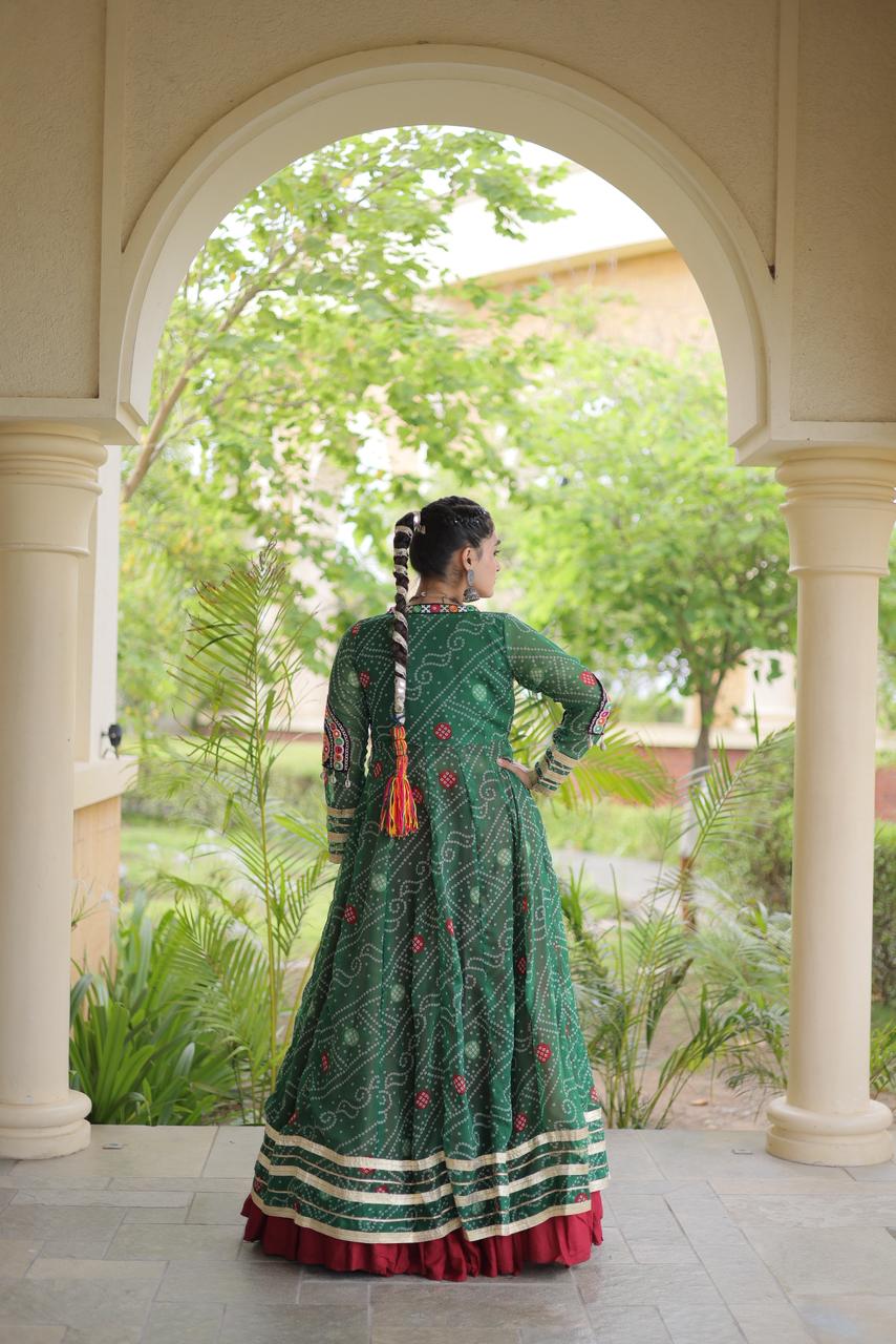 Bandhni Design Shrug With Butta Patch