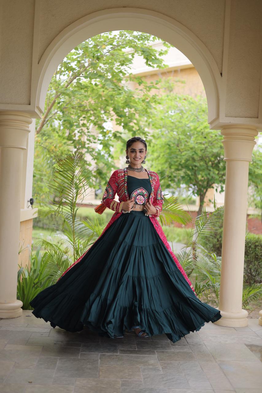 Bandhni Design Shrug With Butta Patch