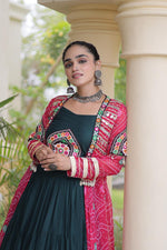 Bandhni Design Shrug With Butta Patch