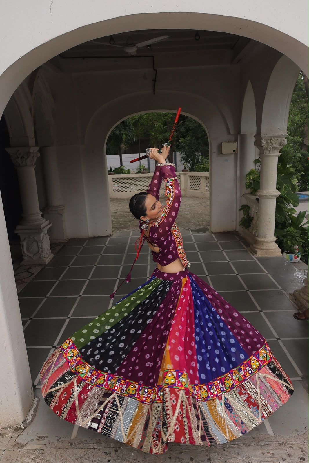 Georgette Print And Gamthi Embellished Work