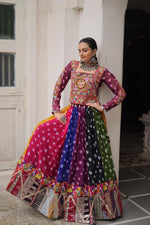 Georgette Print And Gamthi Embellished Work
