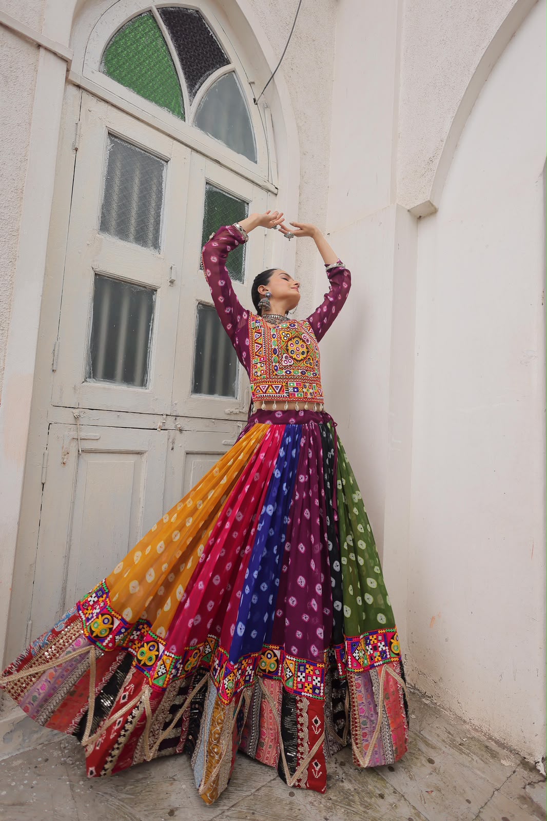 Georgette Print And Gamthi Embellished Work